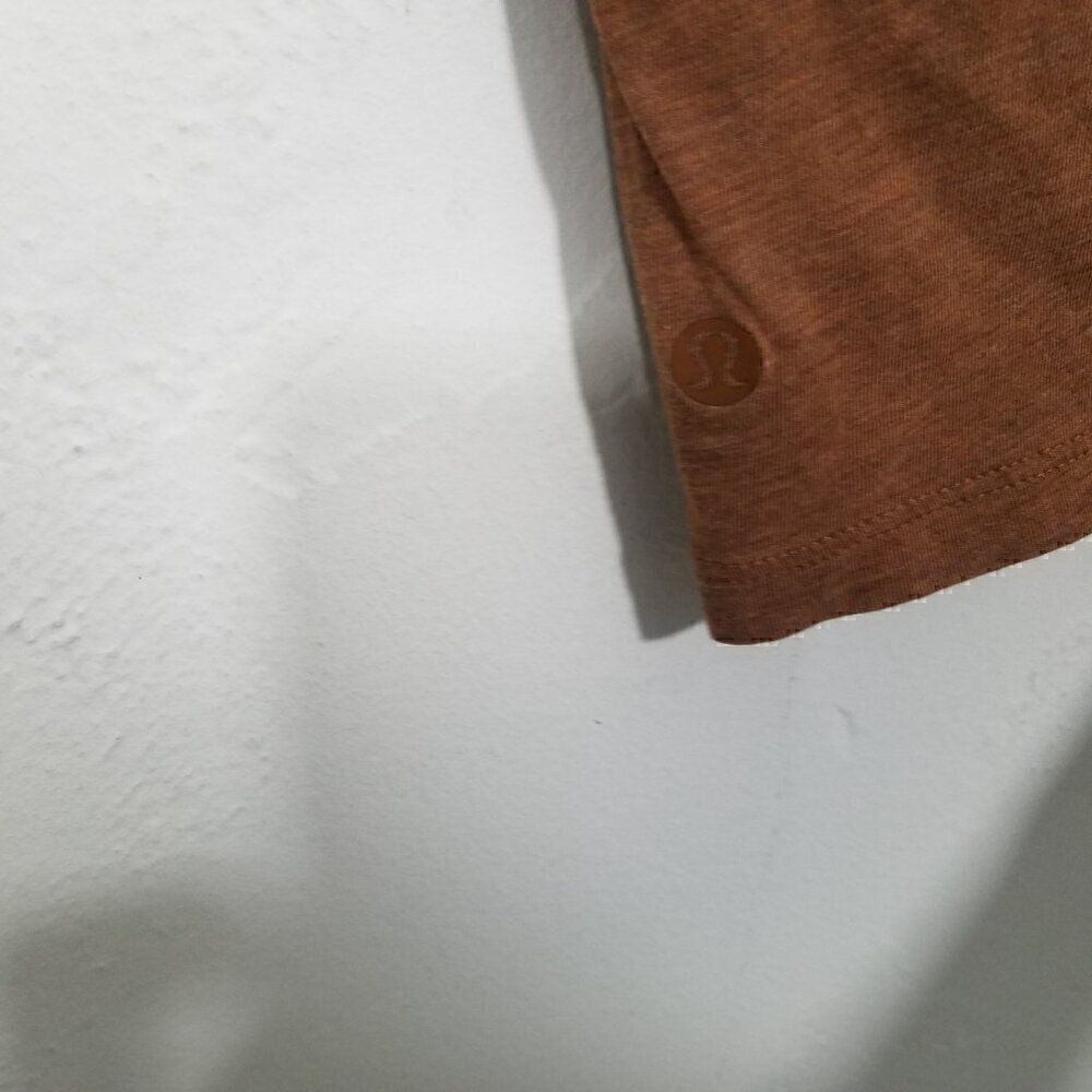 Lululemon Top - Picture 4 of 4